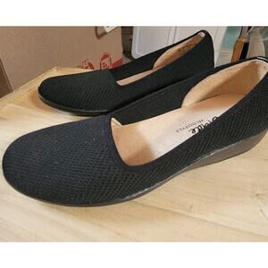 LifeStride- Indy Velocity 2.0 Black knit slip on loafers- size 7.5